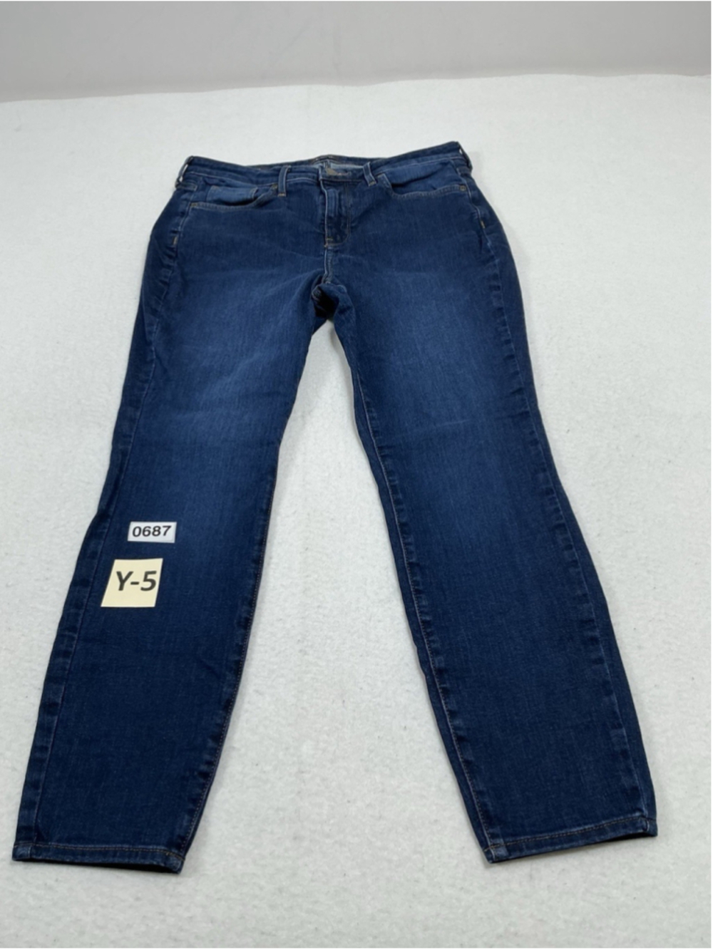 Womans Excellent NYDJ Ami Skinny Capri Blue Jeans Size 8 Lift Tuck Technology